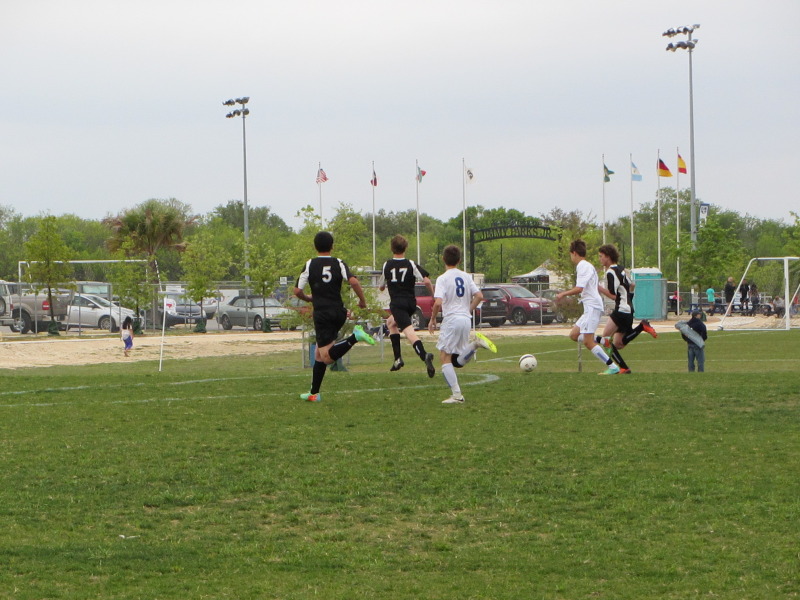 2014/04(April)/Soccer/800x600_2011-04-10 03-51-23-5-Chance.JPG